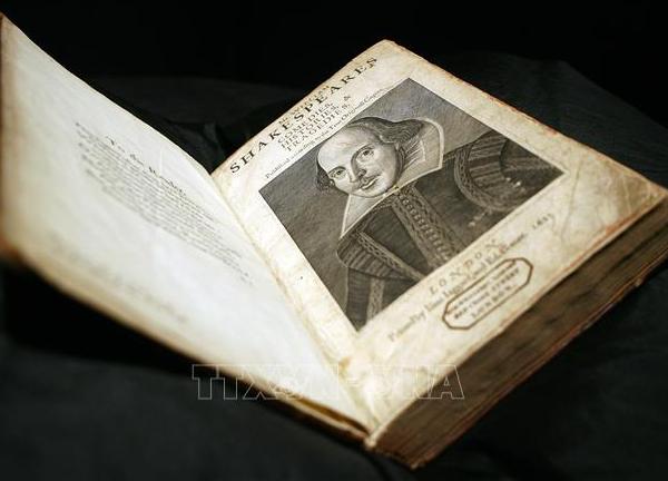 Triển lãm tuyển tập 'First Folio' của đại văn hào William Shakespeare