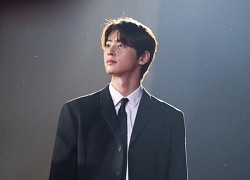 Cha Eun Woo rơm rớm nước mắt, lần đầu biểu diễn sau khi đồng đội thân thiết Moonbin qua đời