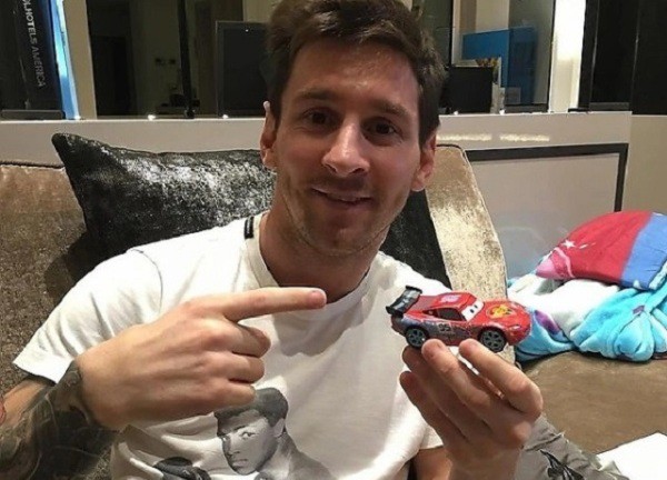 Chiêm ngưỡng dàn siêu xe 'cực khủng' của Messi