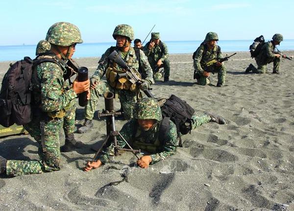 Mỹ, Philippines nhất trí thúc đẩy hợp tác an ninh ba bên với Nhật Bản