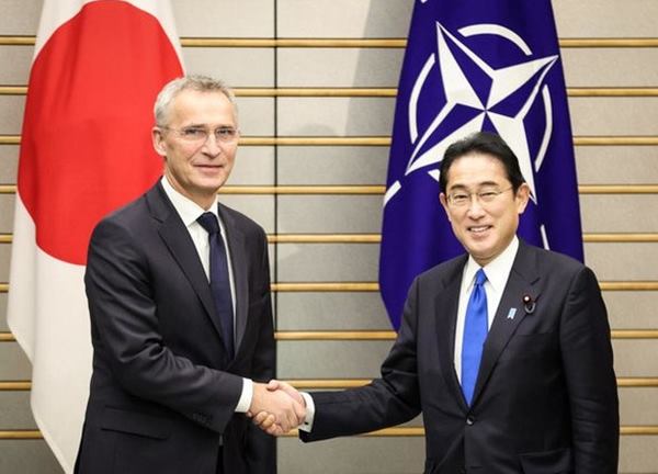 NATO vươn ra ngoài châu lục