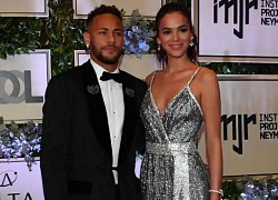 Bạn gái cũ Neymar không mảnh vải che thân