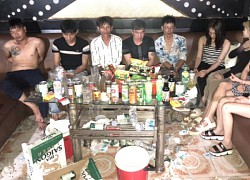 5 công nhân rủ nhau vào quán karaoke để "phê" ma tuý