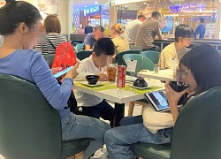 Kỹ năng gen Z dần đánh mất: Đắm đuối với mạng xã hội
