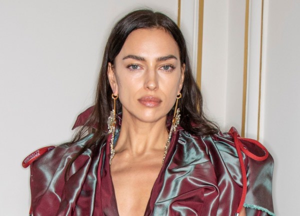 Irina Shayk: Học cách yêu sự không hoàn hảo của bản thân