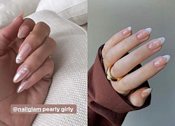 Hailey Bieber lại gây sốt với trend nail mới hợp với mùa hè nắng nóng