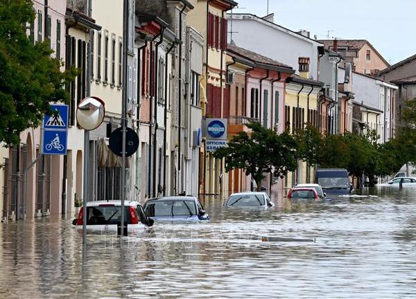 Italy: Vùng Emilia-Romagna bị ngập lụt nghiêm trọng nhất trong 100 năm