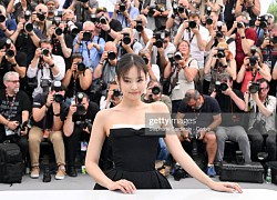 Các nhiếp ảnh gia tại Cannes 2023 hô vang tên Jennie vì điều này