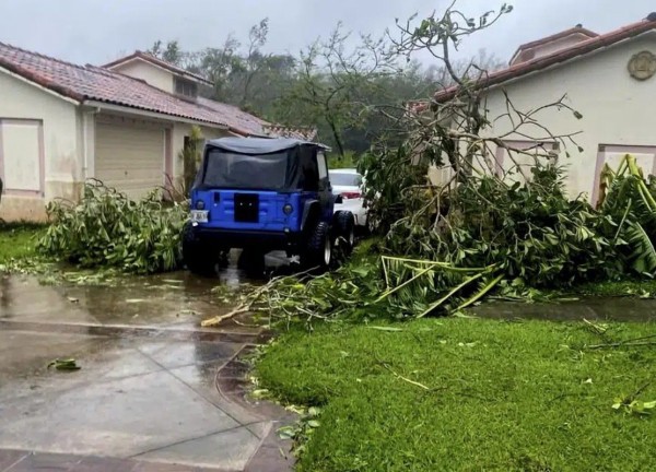 Bão Mawar đổ bộ vào lãnh thổ Guam thuộc Mỹ