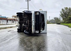 Mỹ: Cơn bão mạnh nhất trong 20 năm tàn phá đảo Guam