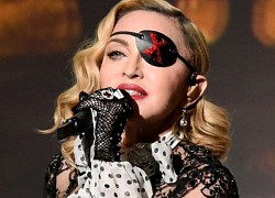 Madonna bất ngờ nhập viện cấp cứu ở tuổi 64