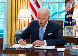 Ông Biden ký ban hành luật nâng trần nợ công sau nhiều tuần tranh cãi