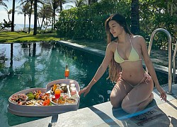 Bạn gái Văn Lâm diện bikini khoe vòng 3 trái đào đầy nóng bỏng