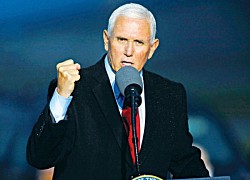 Lợi thế của ông Pence trong cuộc đua với ông Trump