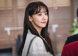 Yoona tươi tắn ở hậu trường phim mới