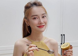 Mang bầu lần 2, Nhã Phương lộ vóc dáng gầy gò
