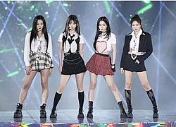 Bản sắc K-pop đang... lạc nhịp?