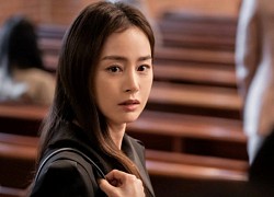 Kim Tae Hee cười rạng rỡ ở hậu trường phim mới