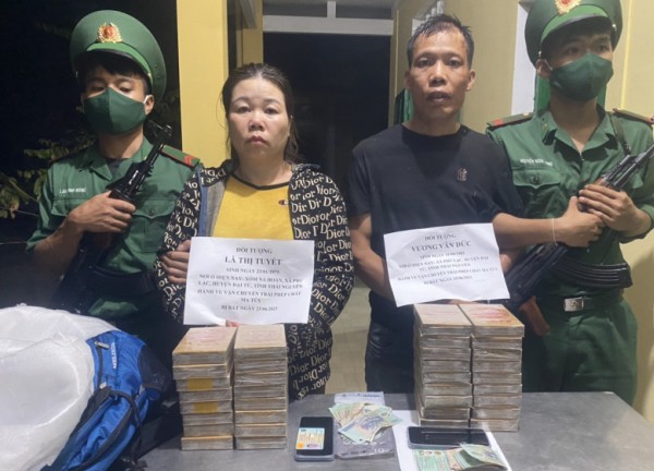 Bắt vụ vận chuyển 34 gói nghi là heroin