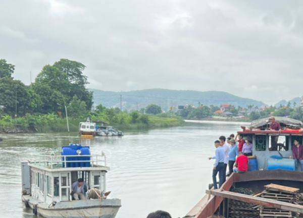 Nam sinh lớp 12 bị nước cuốn trôi tử vong khi tham gia giải bơi vượt sông