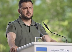 Cựu thủ tướng Ukraine: 'Phương Tây đang sốt sắng tìm người thay ông Zelensky'