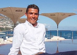 Mê hoặc vòng 1 của nữ hoàng đồ lót 'đốn tim' Ronaldo