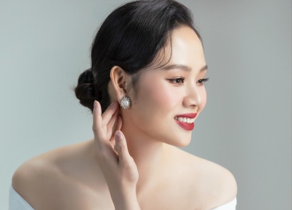 Nhan sắc hoa hậu đầu tiên của Việt Nam thi Miss World: 38 tuổi vẫn đẹp cuốn hút