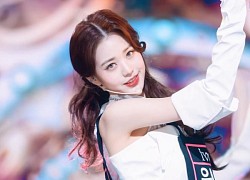 Ngược đời nữ idol gen 4: Mặc quần dài luôn 'hot', diện đồ ngắn lại gây tranh cãi