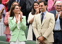 Roger Federer trở lại Wimbledon 2023: Khán đài &#8220;dậy sóng&#8221;, khán giả tri ân huyền thoại