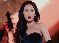 Hwasa nguy cơ bị triệu tập điều tra, phụ huynh khiếu nại thẳng lên cảnh sát vì trình diễn phản cảm ở trường đại học