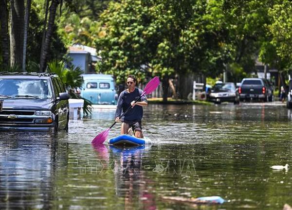 Mưa lớn và lũ quét tiếp diễn tại nhiều bang ở Đông Bắc nước Mỹ