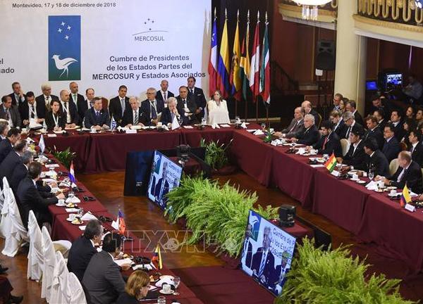 Hội nghị thượng đỉnh EU - CELAC khó đạt đột phá về thương mại