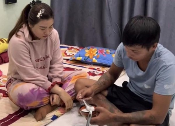 Sau khi mất con, vợ Lộc Fuho để lộ tình trạng đáng lo ngại