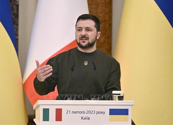 Tổng thống Volodymyr Zelensky cách chức Đại sứ Ukraine tại Anh