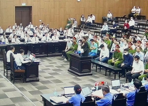 Vụ chuyến bay giải cứu: 'Trung bình mỗi chuyến 10 hũ tro cốt, các anh bảo chưa cấp thiết'