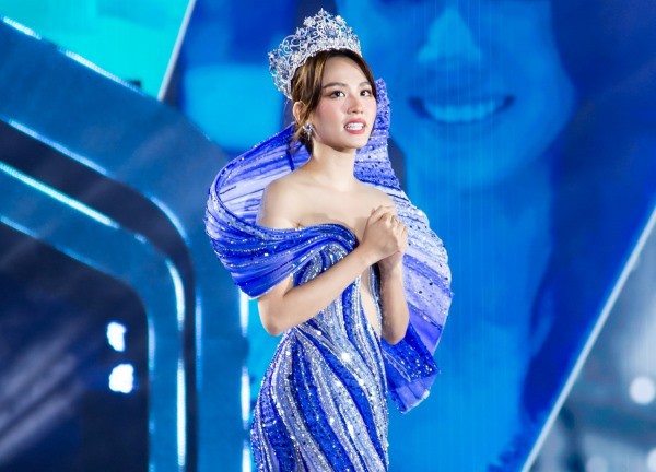 Mai Phương xúc động khi kết thúc nhiệm kỳ Miss World Vietnam: Luôn yêu Bảo Ngọc, Phương Nhi