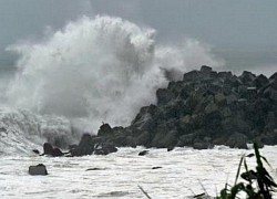 Philippines sơ tán cư dân ven biển tránh siêu bão Doksuri