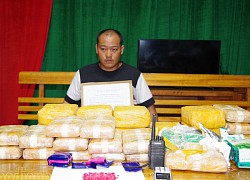 Bắt thanh niên mang theo bộ đàm, vận chuyển 16 bánh heroin