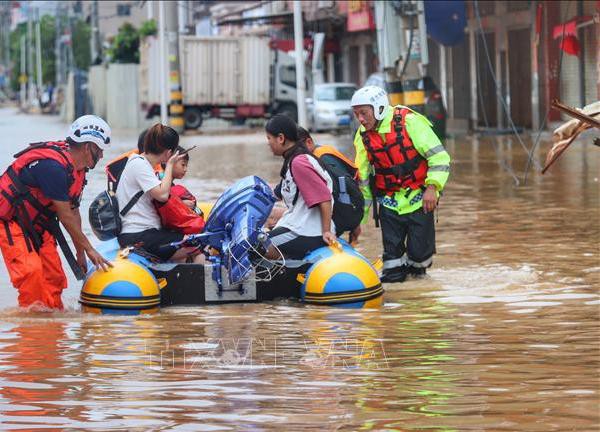 Mưa lũ kéo dài gây nhiều thiệt hại ở Bắc Kinh, Trung Quốc