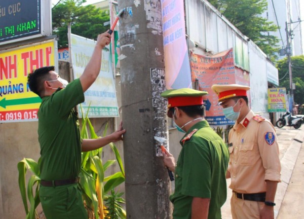 Tìm bị hại vay tiền của các nhóm đối tượng "tín dụng đen"