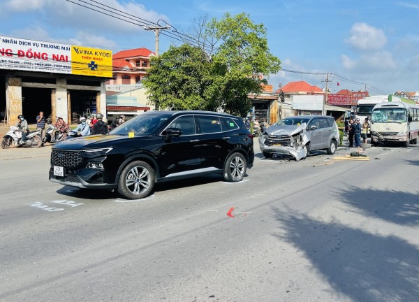 Tai nạn liên hoàn 3 ô tô trên QL51, người phụ nữ sang đường bị tông tử vong