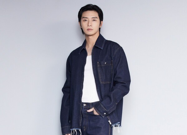 Park Seo Joon hé lộ điều phải đối mặt khi tin hẹn hò nổ ra, không dám nói chuyện với bố mẹ