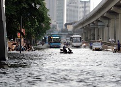 Mưa lớn khiến 6 người chết và mất tích ở Bắc Bộ và Trung Bộ