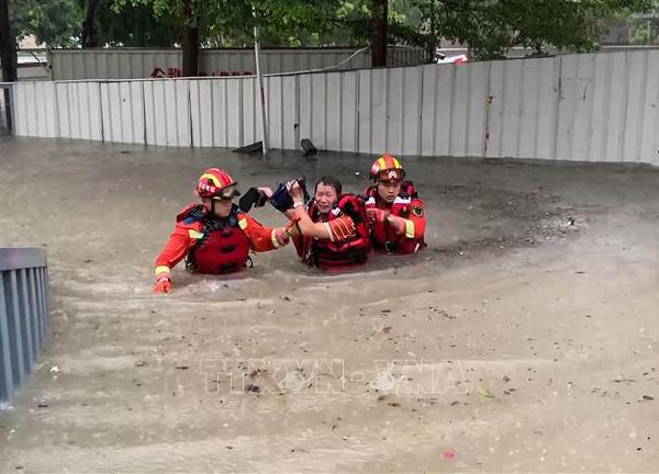 Bão Haikui gây thiệt hại ở Đông Nam Trung Quốc