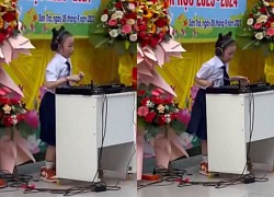 Dân tình xôn xao trước hình ảnh bé gái tiểu học đánh DJ cực &quot;sung&quot; trong ngày khai giảng