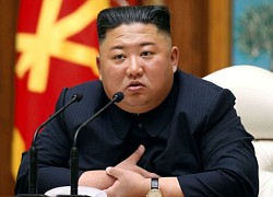 Ông Kim Jong-un xem múa ballet trước khi lên tàu về nước