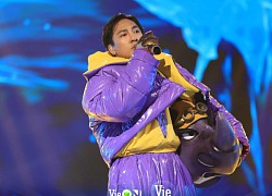 Châu Khải Phong đáp trả ý kiến 'ca sĩ hội chợ' tham gia The Masked Singer