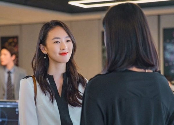 Đang bầu bí, tôi giận tím mặt vì vô tình nghe được lời của chị dâu nói với chồng mình