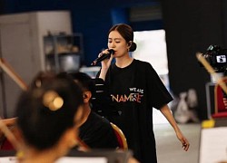 Hoàng Thùy Linh vướng ồn ào phát ngôn, vé concert vẫn được bán hết