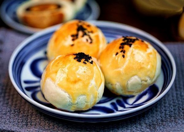 Tết Trung thu đang đến gần, làm món bánh thơm giòn cực dễ, cả nhà đều mê